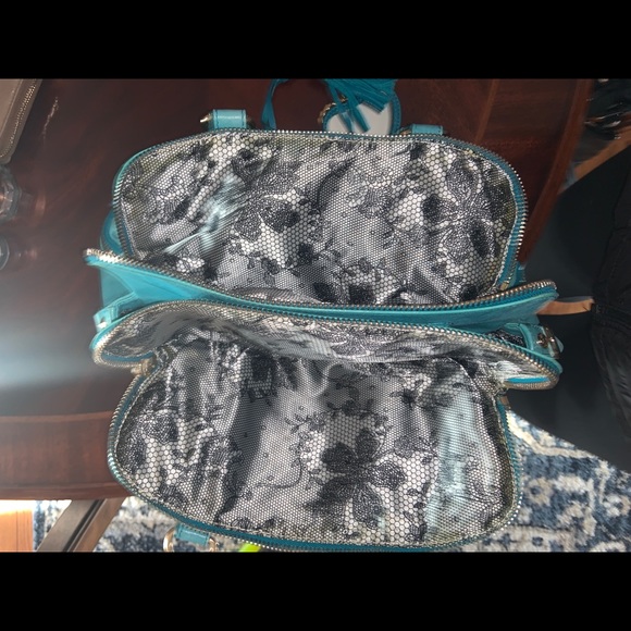 Betsy Johnson tote - Picture 4 of 6